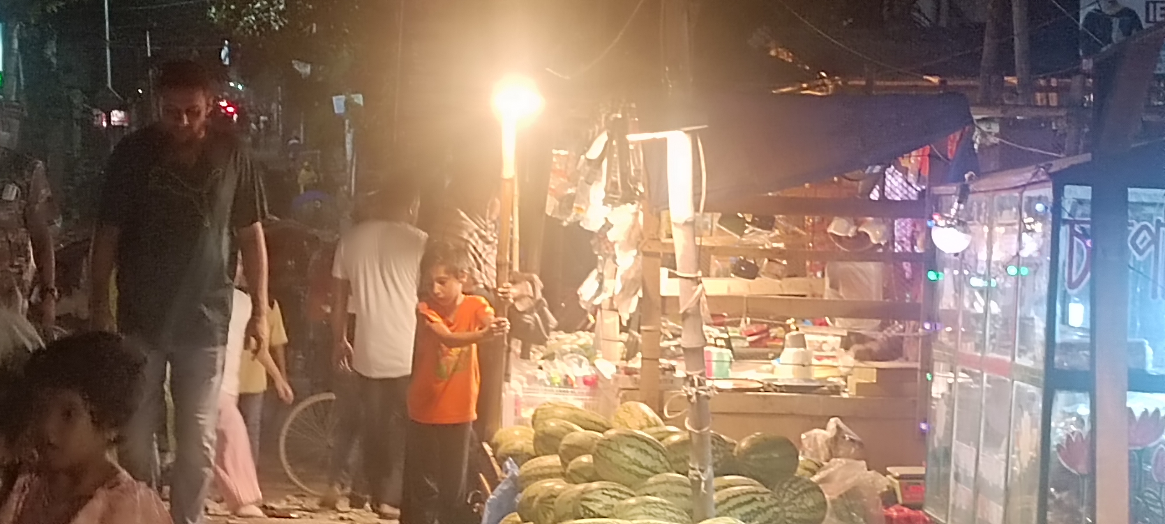 বীর মুক্তিযোদ্ধা আব্দুল কাদের মার্কেটের টাকা যায় কার পকেটে?